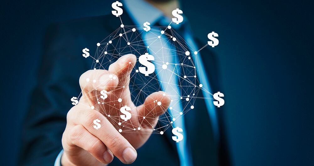 Si bien los activos en el país con un dólar fuerte se vuelven más baratos, una devaluación intensa podría afectar los retornos porque estarán apalancados en un peso débil.