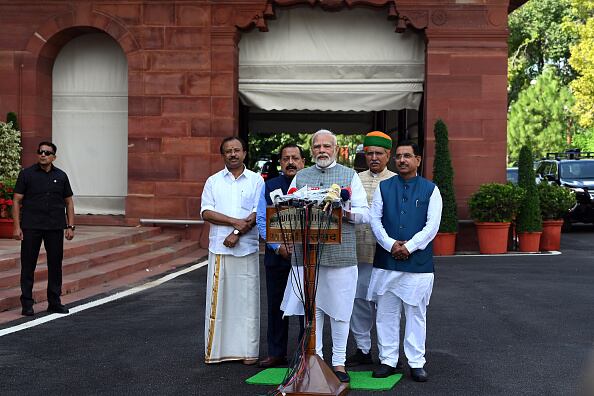 La ministra de Asuntos Exteriores canadiense, Mélanie Jolie, declaró que el gobierno había tomado medidas inmediatas. "Hoy hemos expulsado de Canadá a un alto diplomático indio", dijo.
