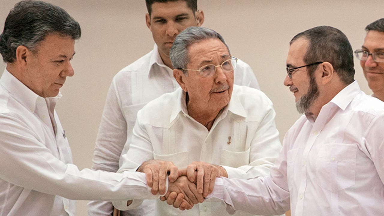 En septiembre pasado el presidente Santos y Timochenko presentaron ante el mundo el acuerdo sobre justicia y dijeron que antes del 23 de marzo firmarán la paz.