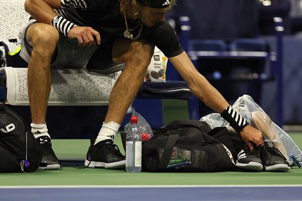 "Acaba de decir la frase de Hitler más famosa que existe en este mundo", le dijo Zverev al árbitro. "Esto es increíble".