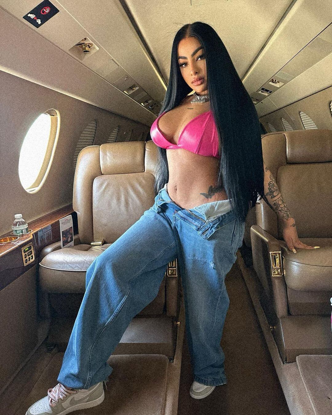 La mujer calificó a Anuel como un mal padre y lo acusó de pegarle cuando estaba embarazada.