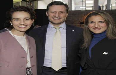 Adriana Soto, Arnaud Peral y Yaneth Giha.