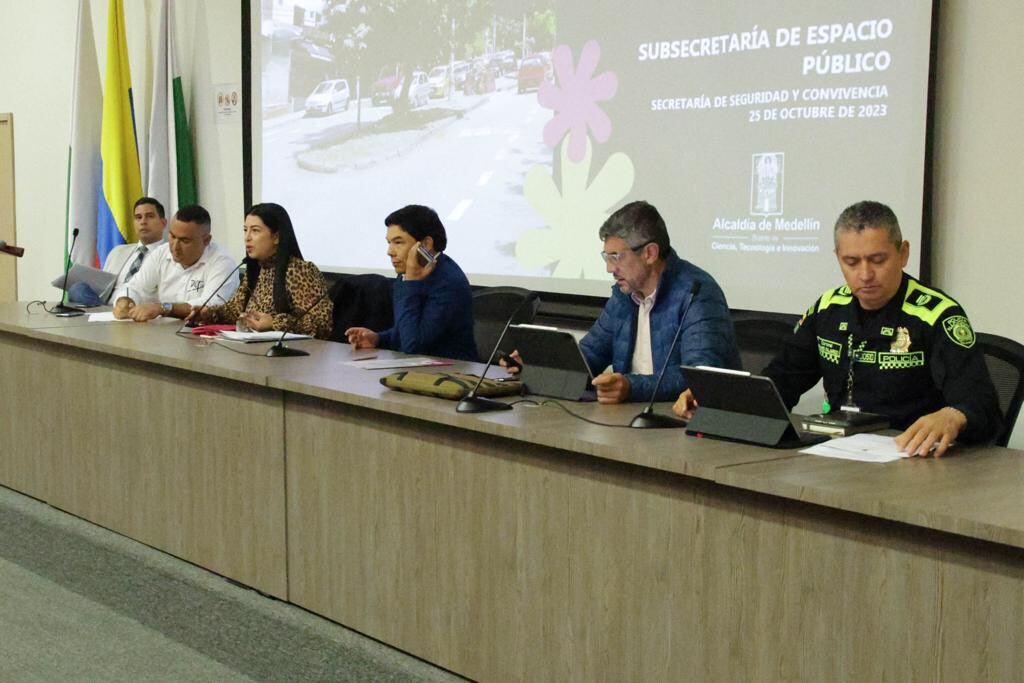 La Secretaría de Seguridad y Convivencia de Medellín realiza seguimiento electoral con la registraduría.