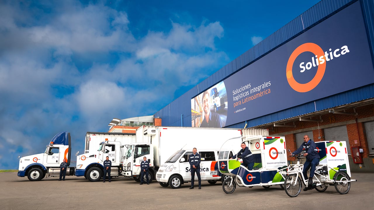 Solistica adquirió una nueva flota de vehículos verdes, ciento por ciento eléctricos, cero emisiones, con autonomía de hasta 180 kilómetros y capacidad de carga de más de 3.500 kilos por viaje.