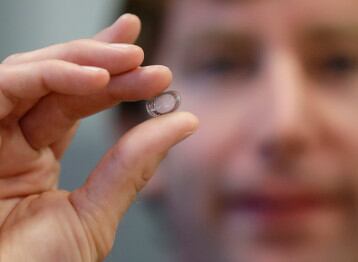 Los lentes de contacto deben tener cuidados especiales.