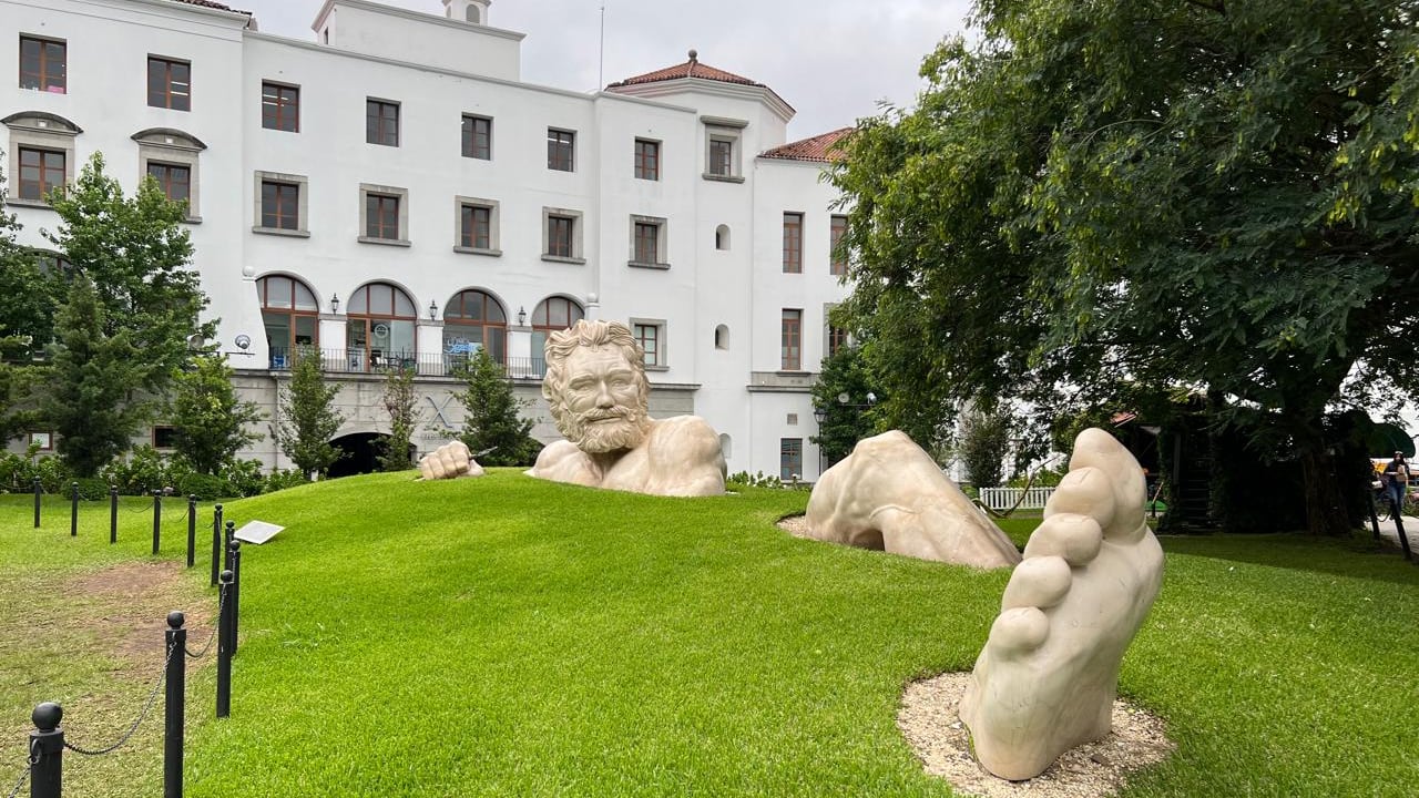 El Gigante de Cayalá en Ciudad Cayalá, Ciudad de Guatemala.