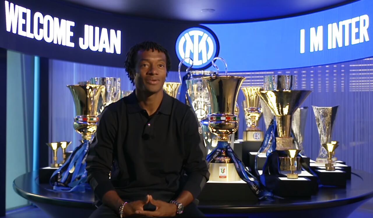 Juan Guillermo Cuadrado en su primera charla con la prensa de Inter de Milán.