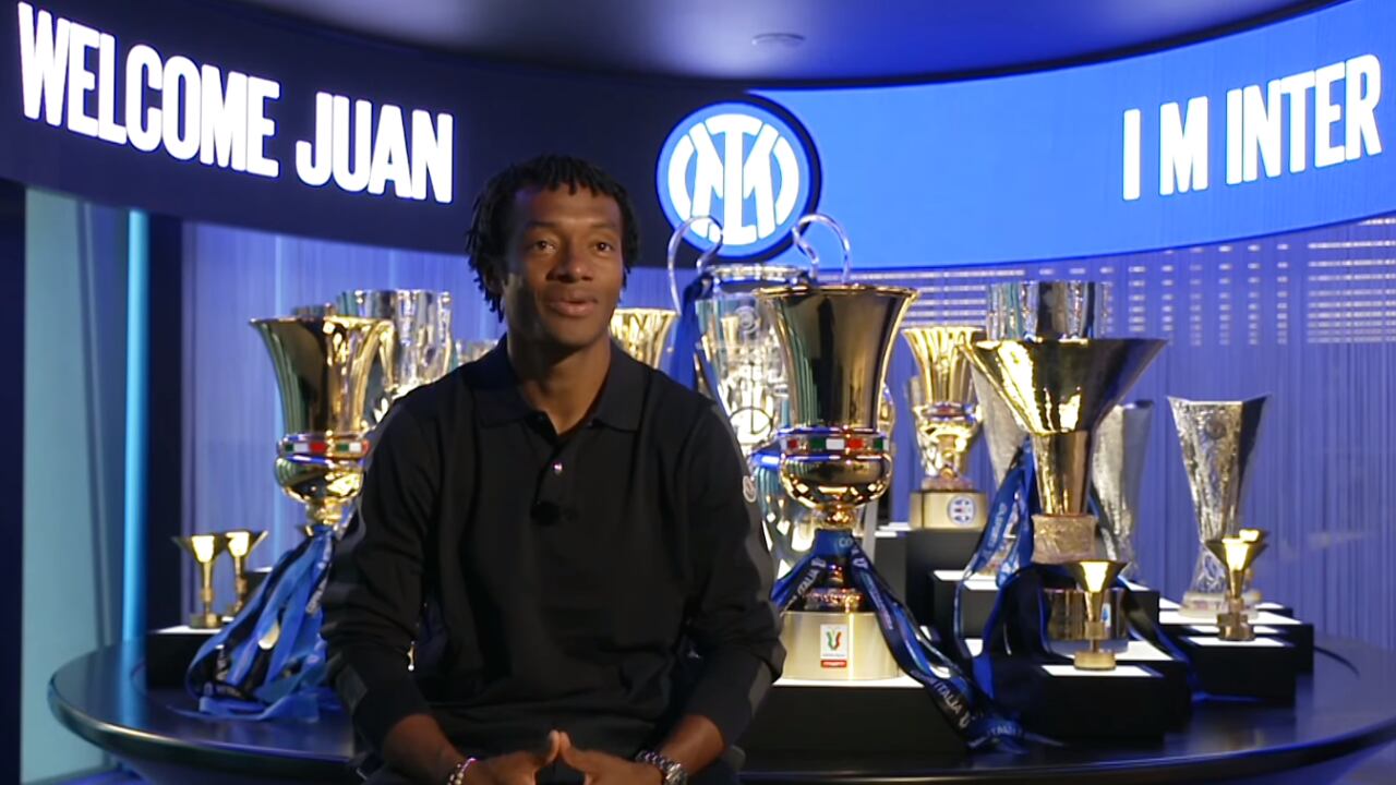 Juan Guillermo Cuadrado en su primera charla con la prensa de Inter de Milán.