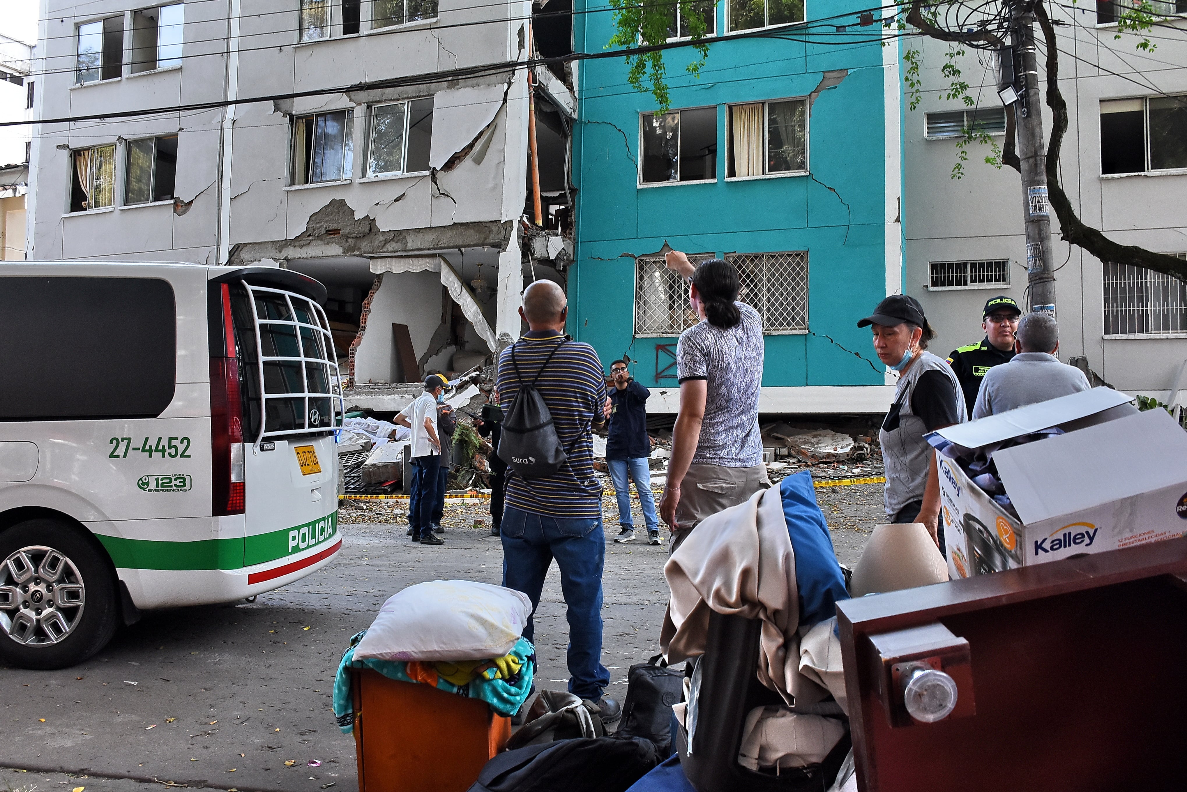 Tema de Domingo No Usar, Damnificados Edificio María Laureles y Cuarto de Legua.