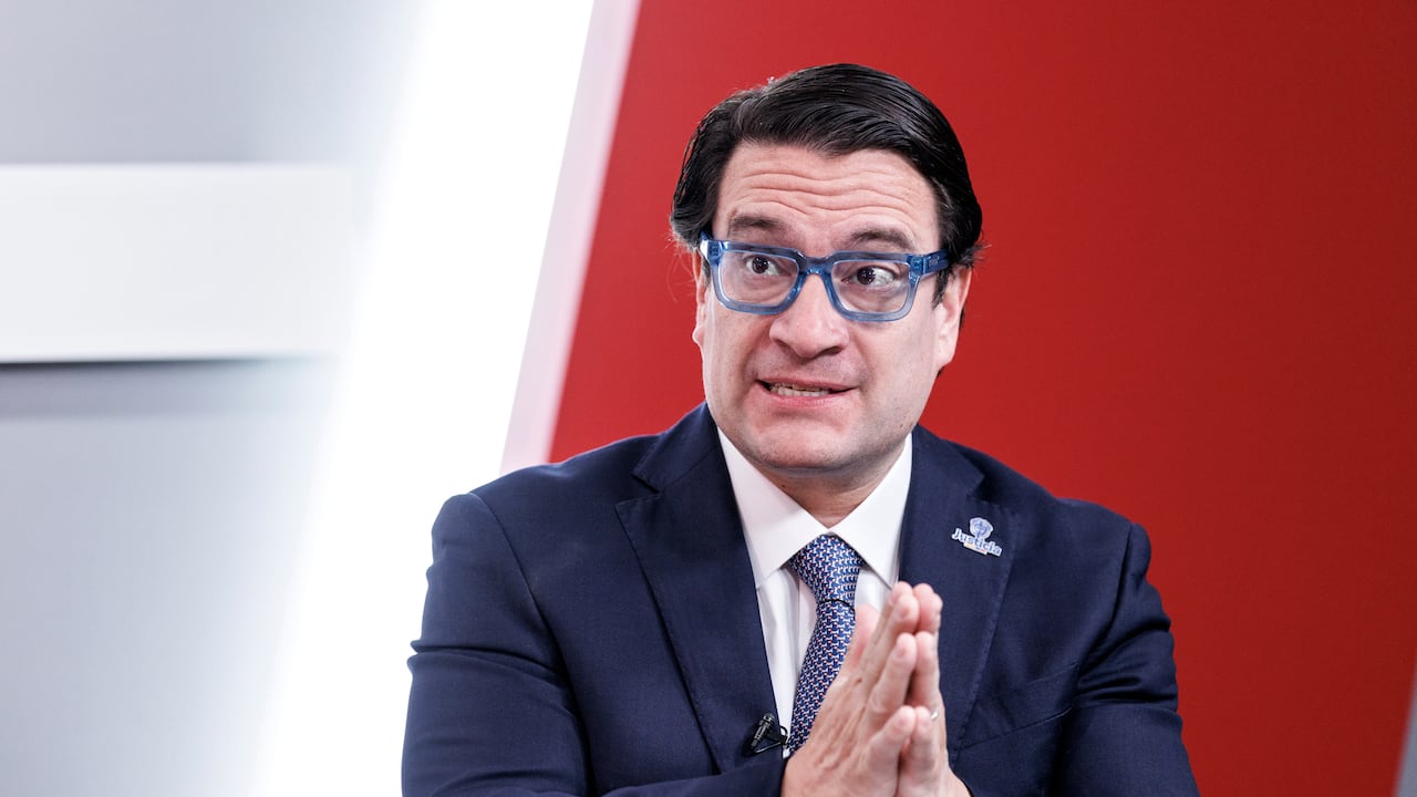 El ministro de Justicia, Iván Cancino, habló tras el asesinato de un uniformado del Inpec.