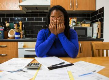 Las solicitudes de insolvencia de personas naturales pasaron de 3.201 en 2021 a más de 15.000 en lo que va de 2025. Foto. Corbis.