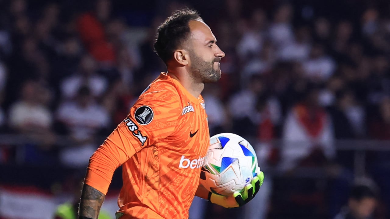 David Ospina, el portero de Atlético Nacional al que le llegó joven competencia en el arco.