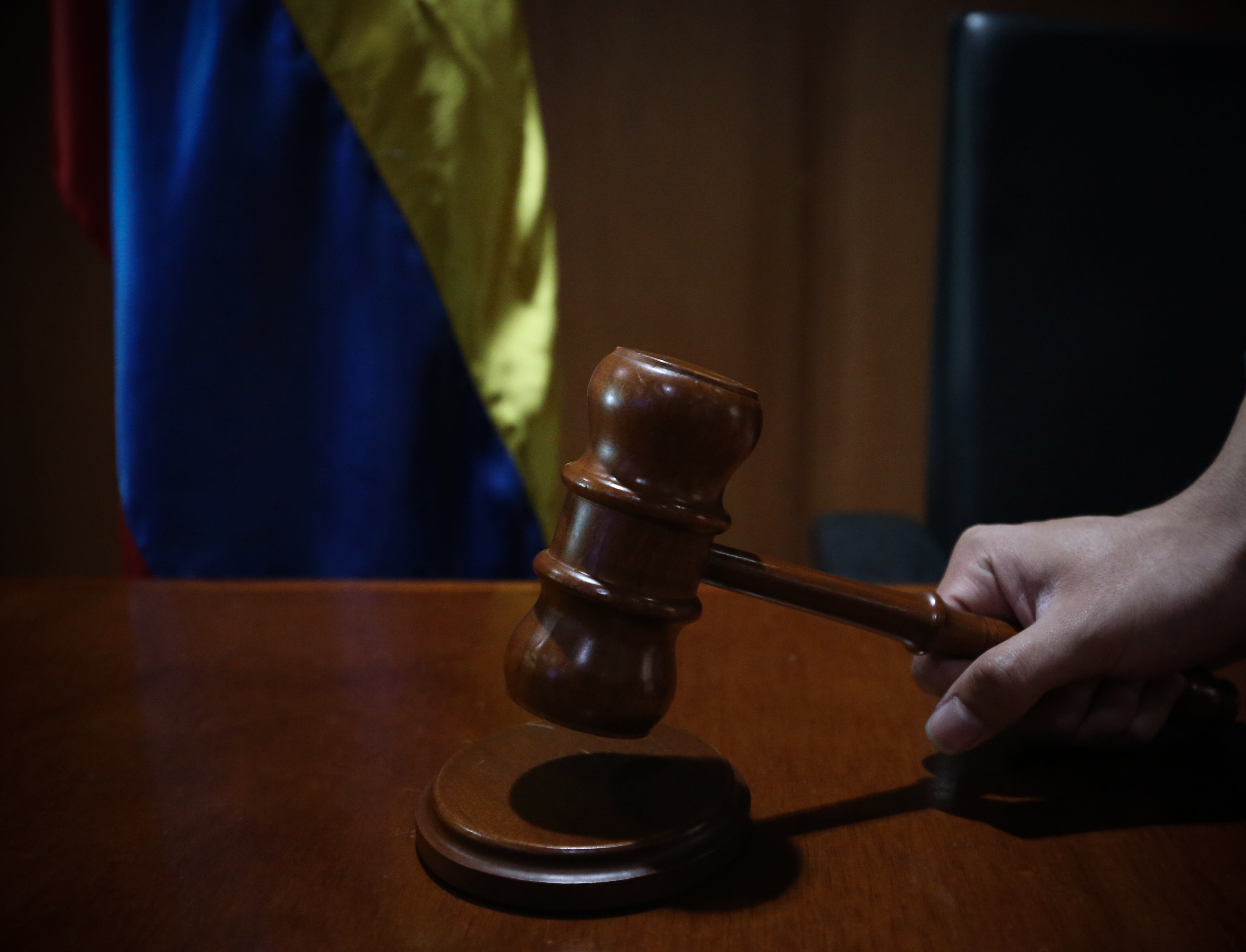 Tribunales de Cundinamarca y Bogotá  D C
martillo de juez
martillo de Corte
Mazo de Juez
sala de audiencia
Bogota junio 25 del 2024
Foto Guillermo Torres Reina / Semana