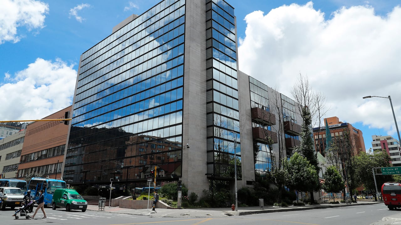 Fachada Salas Especiales de Instrucción y de Primera Instancia de la Corte Suprema de Justicia sede calle 73