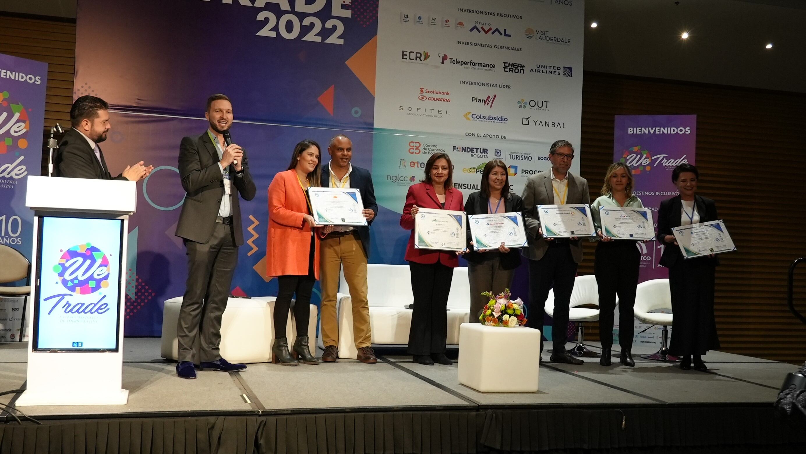 El Grupo Aval se convirtió en la primera entidad financiera en América Latina en recibir la Certificación Friendly Biz.