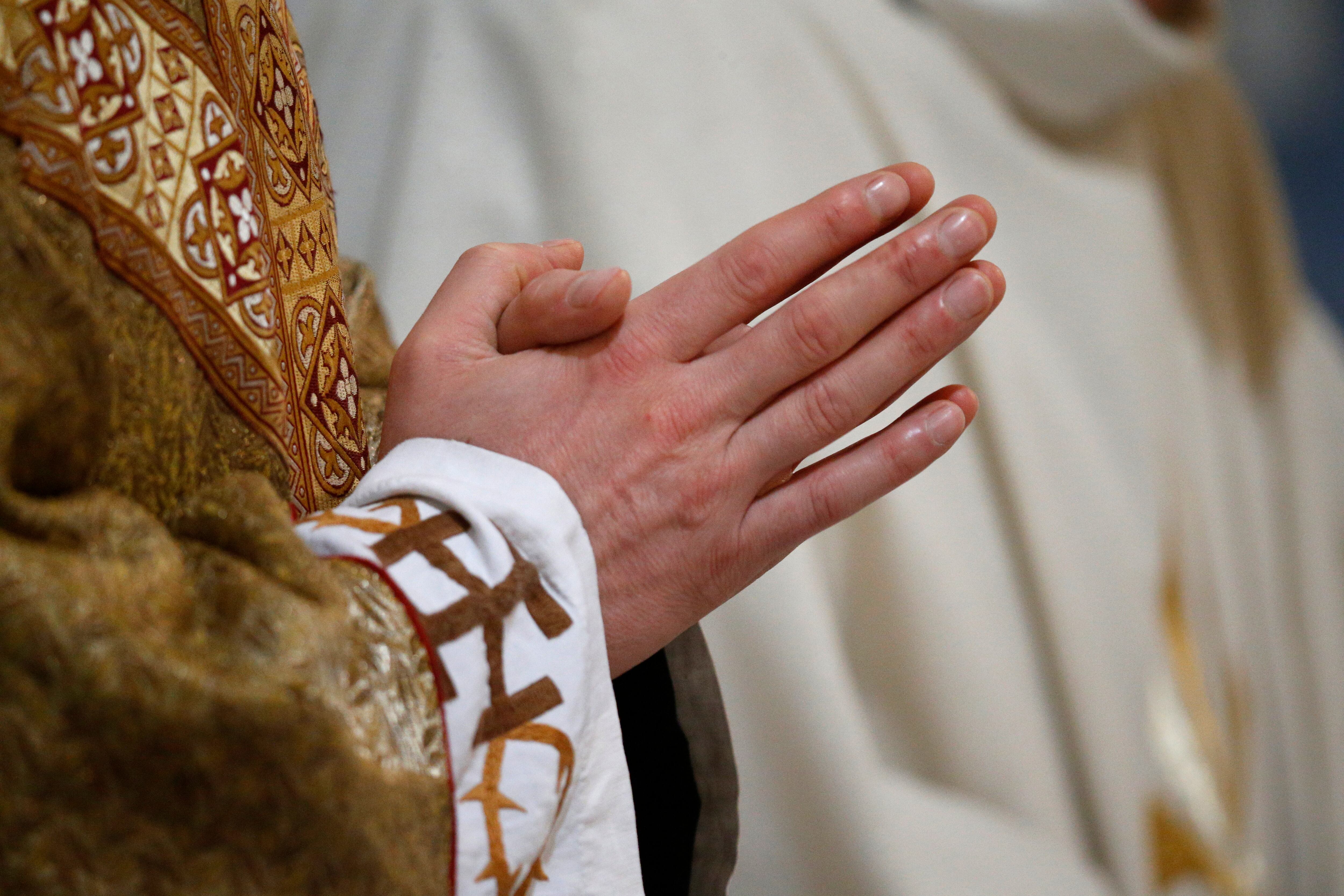 Los representantes de la Iglesia pueden ganar más o menos dependiente del cargo que tienen.