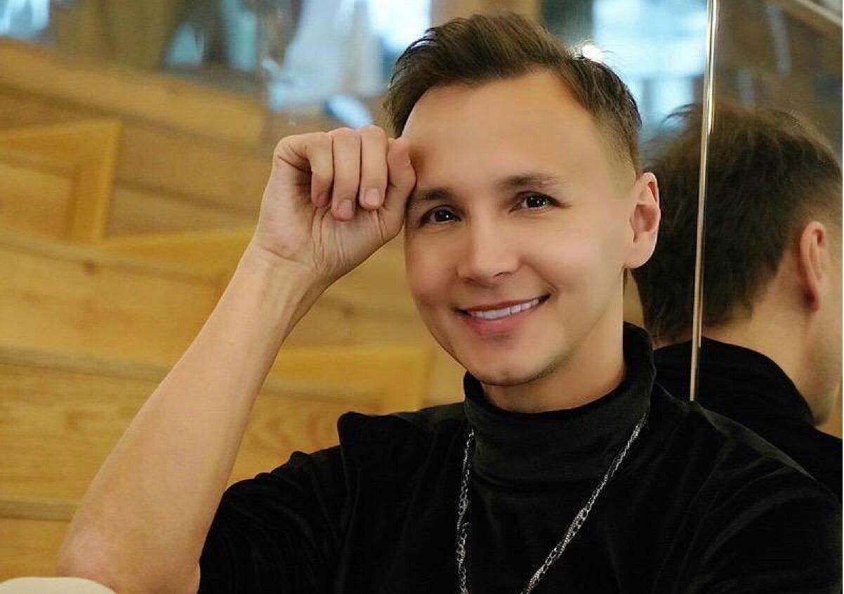 El cuerpo de Mauricio Leal fue encontrado sin vida junto al de su madre, Marleny Hernández, en su residencia ubicada en un lujoso sector de Bogotá. Ambos fueron hallados con múltiples puñaladas.