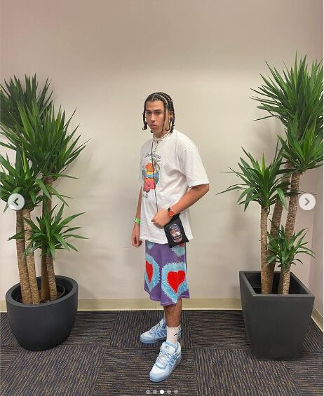 Bysael Martínez, es el otro hermano del cantante de música urbana Bad Bunny.