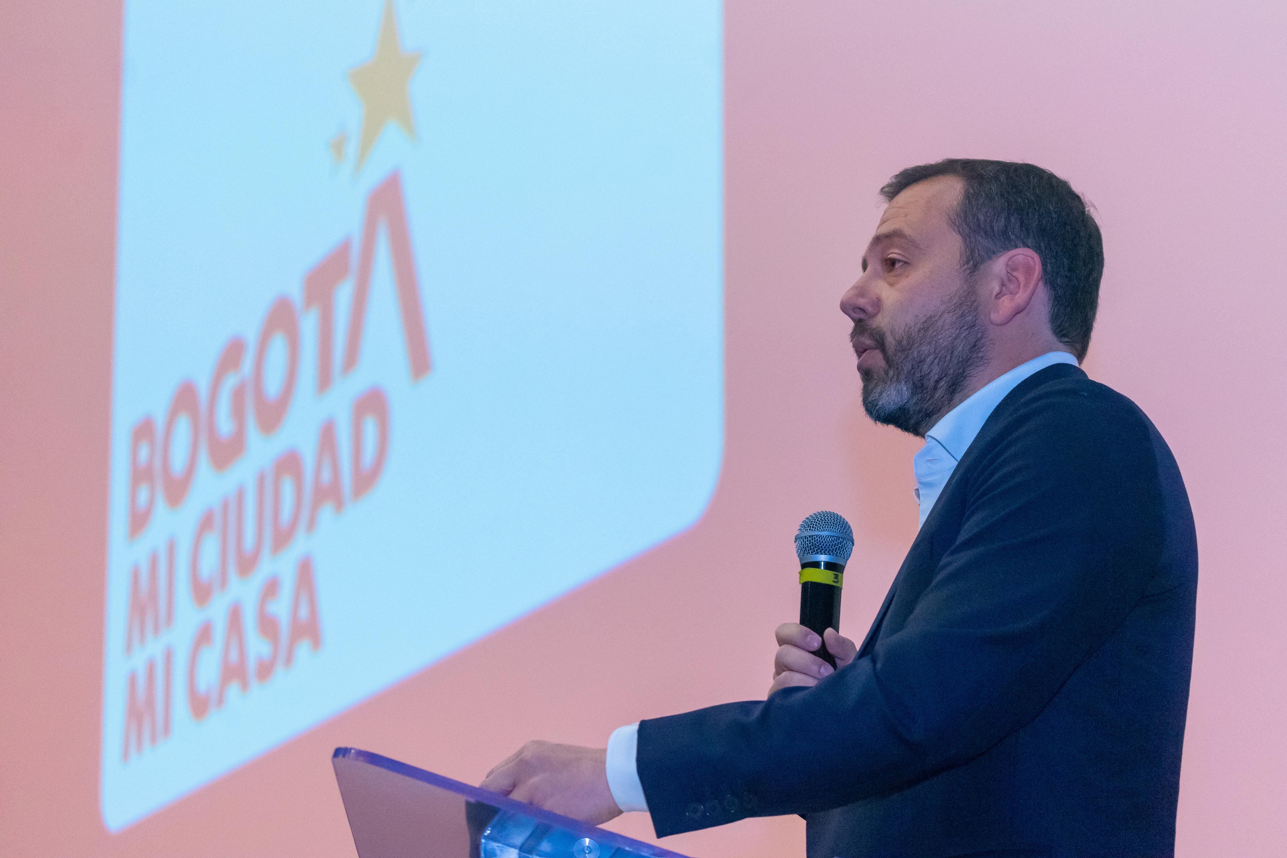 Alcalde Carlos Fernando Galán