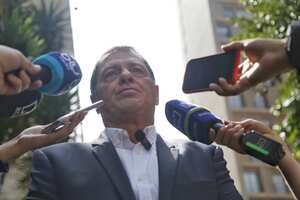 Tulio Gómez asiste a la sexta audiencia pública de revocatoria para la inscripción de candidatos en las instalaciones del Consejo Nacional Electoral, en la cual fue revocada su candidatura a la gobernación Del Valle del Cauca.