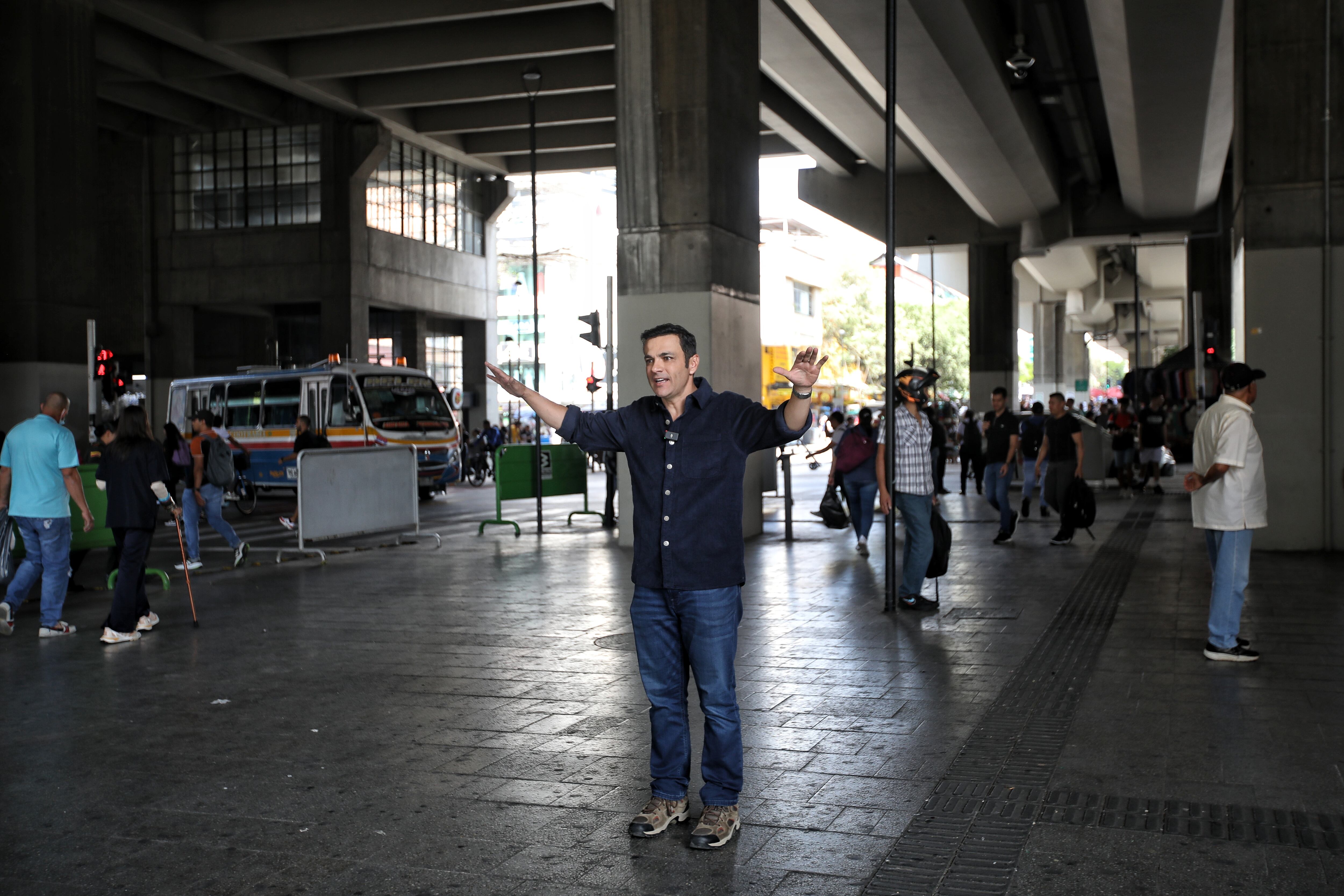 Metro de Medellin, Juan Diego Alvira