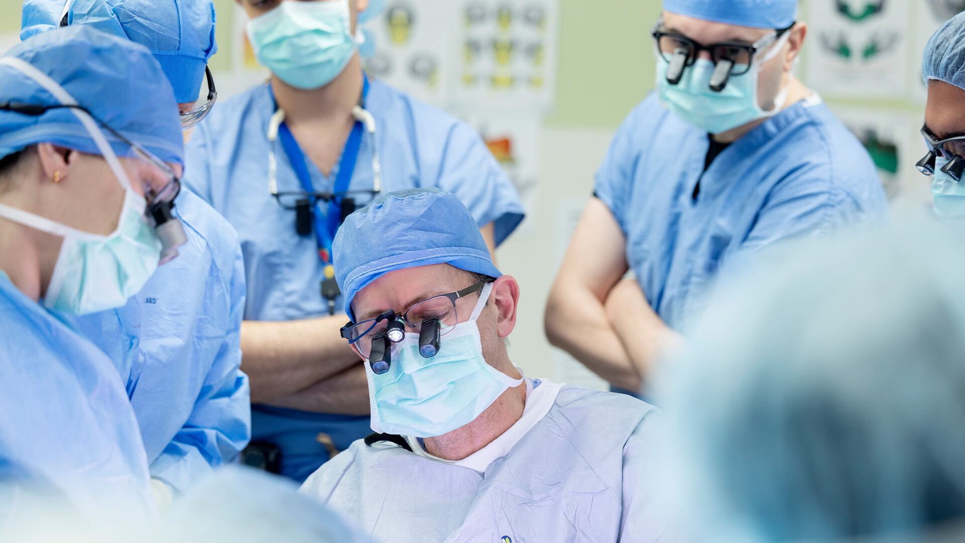 Así fue el trasplante de rostro que involucró más de 80 profesionales y superó las 50 horas de trabajo