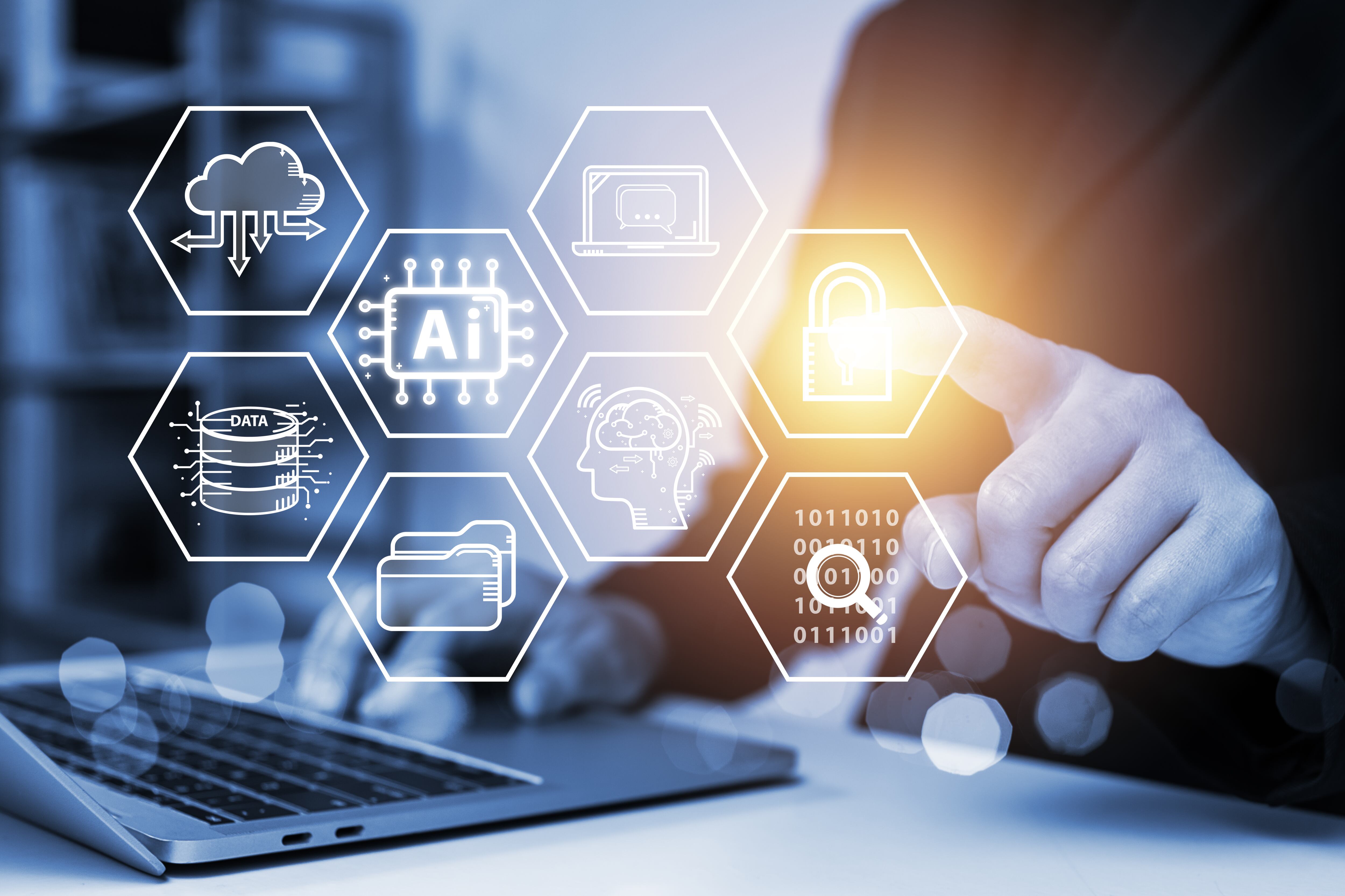 ¿Cómo proteger su dinero? Esto dicen los expertos.