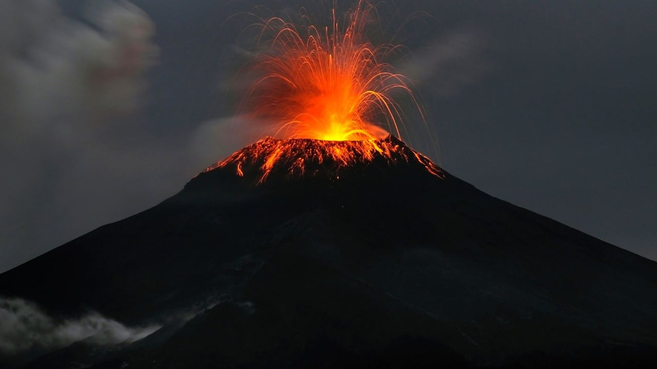 Este volcán ha sido ampliamente estudiado por expertos para comprender su comportamiento.