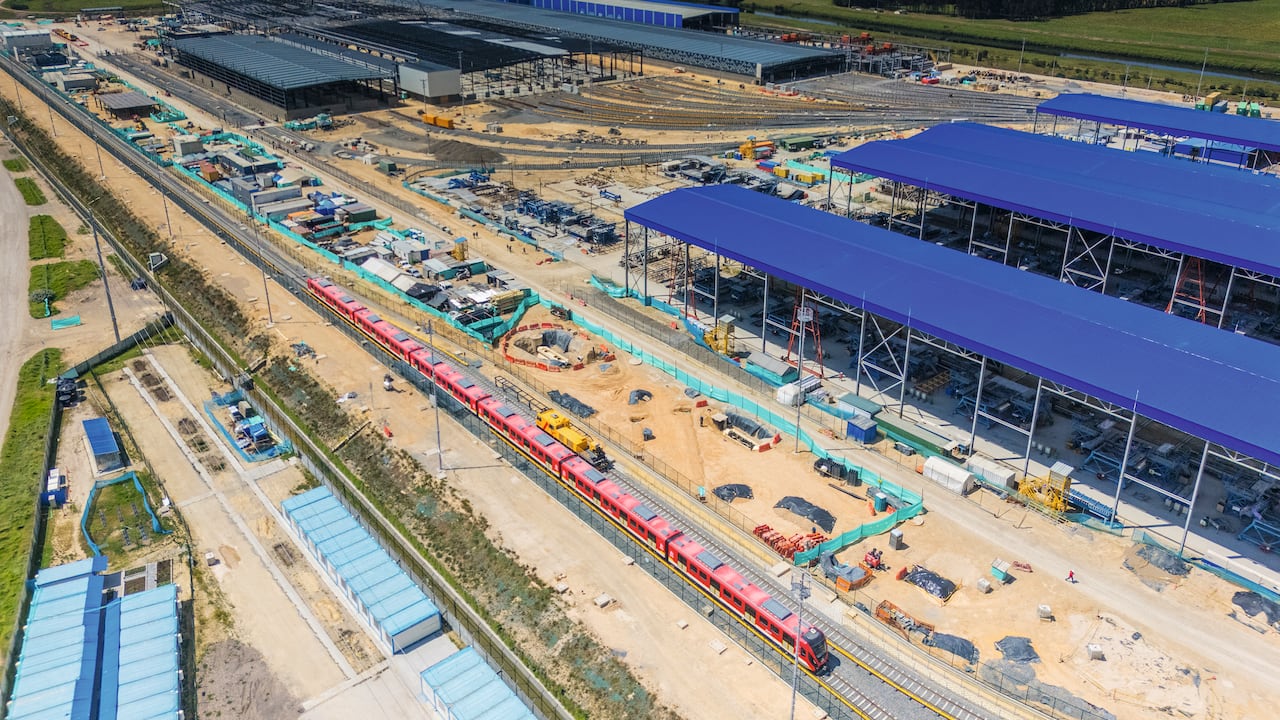 Avance de obras del metro de Bogotá, uno de los proyectos de infraestructura urbana más relevantes para la competitividad y movilidad de la capital.