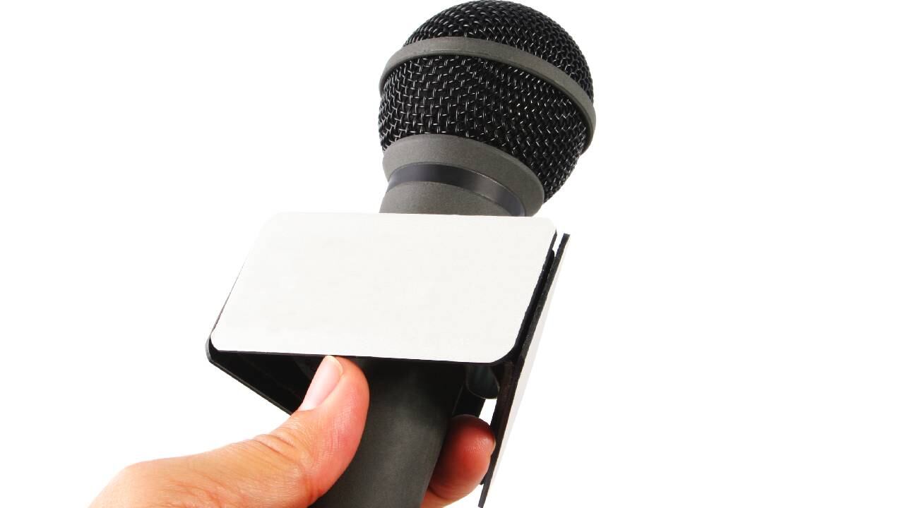 Periodista argentino sufrió un desmayo cuando realizaba un directo para canal 9.  Imagen de referencia, no corresponde al hecho en mención. Foto: GettyImages.