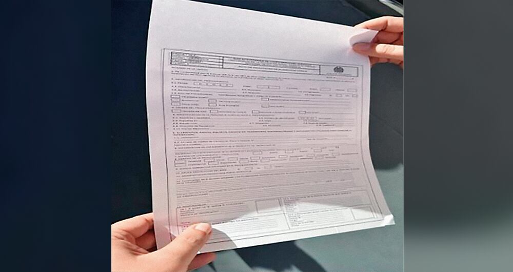 El juez rechazó la solicitud y por más que los abogados insistían en la inocencia de los policías, incluso señalando que las supuestas víctimas tenían antecedentes por estafa y hurto, ordenó una medida de aseguramiento en centro carcelario.