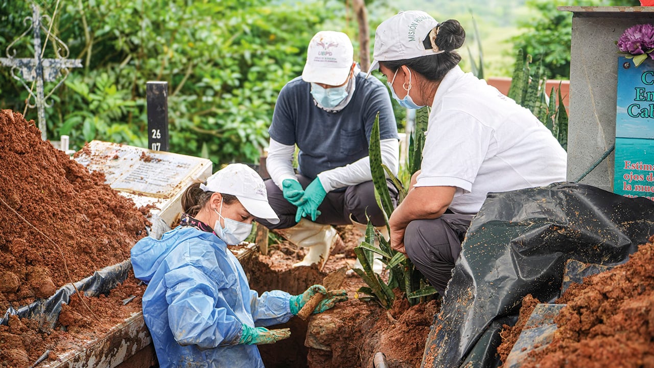 Más de 50.000 personas se han acercado a la Unidad para vincularse a solicitudes de búsqueda. Colombia reportó más de 135.000 desaparecidos hasta 2016, cuando se firmó el acuerdo de paz.