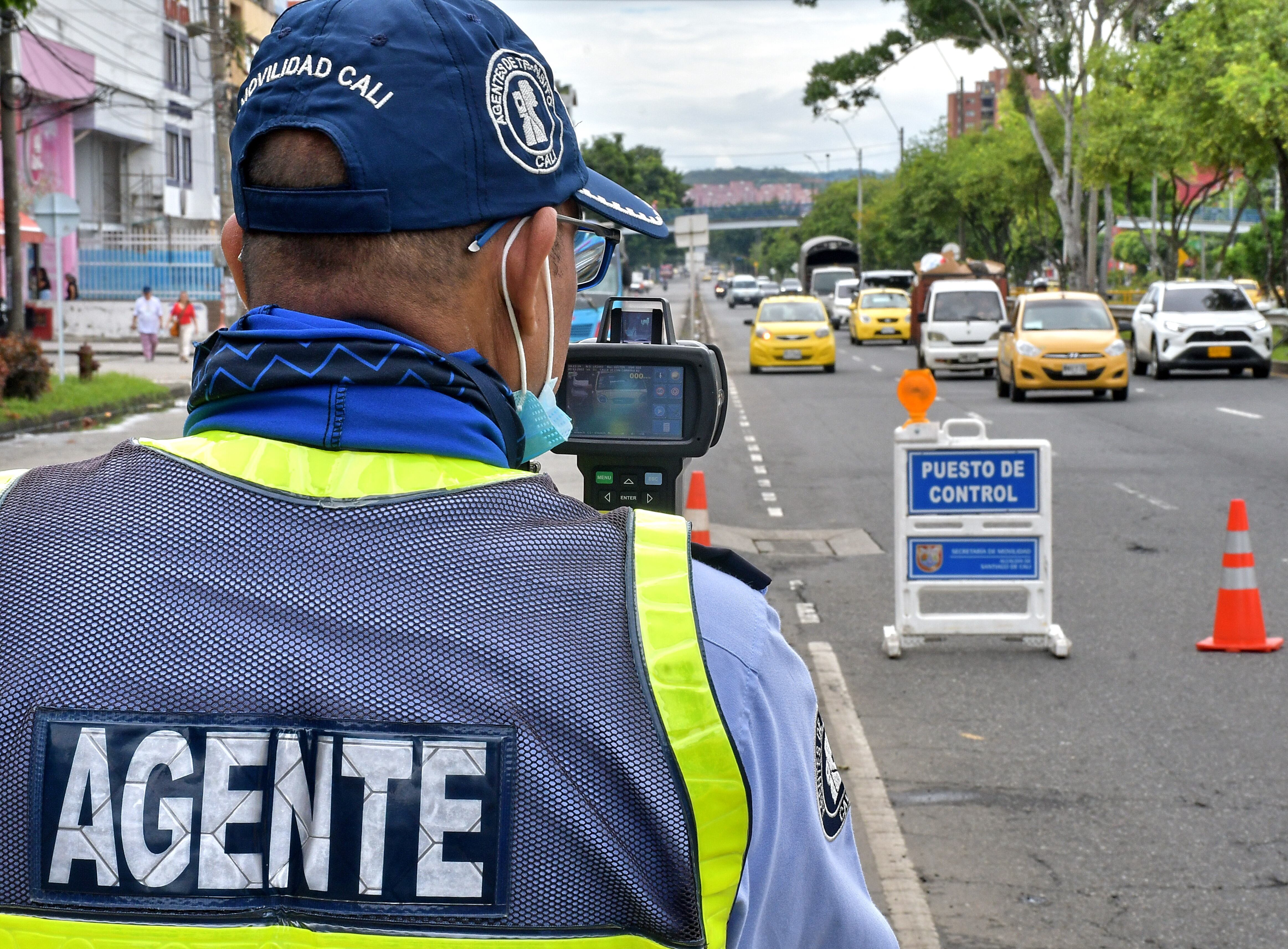 Operativos de Guardas de Transito en Cali.