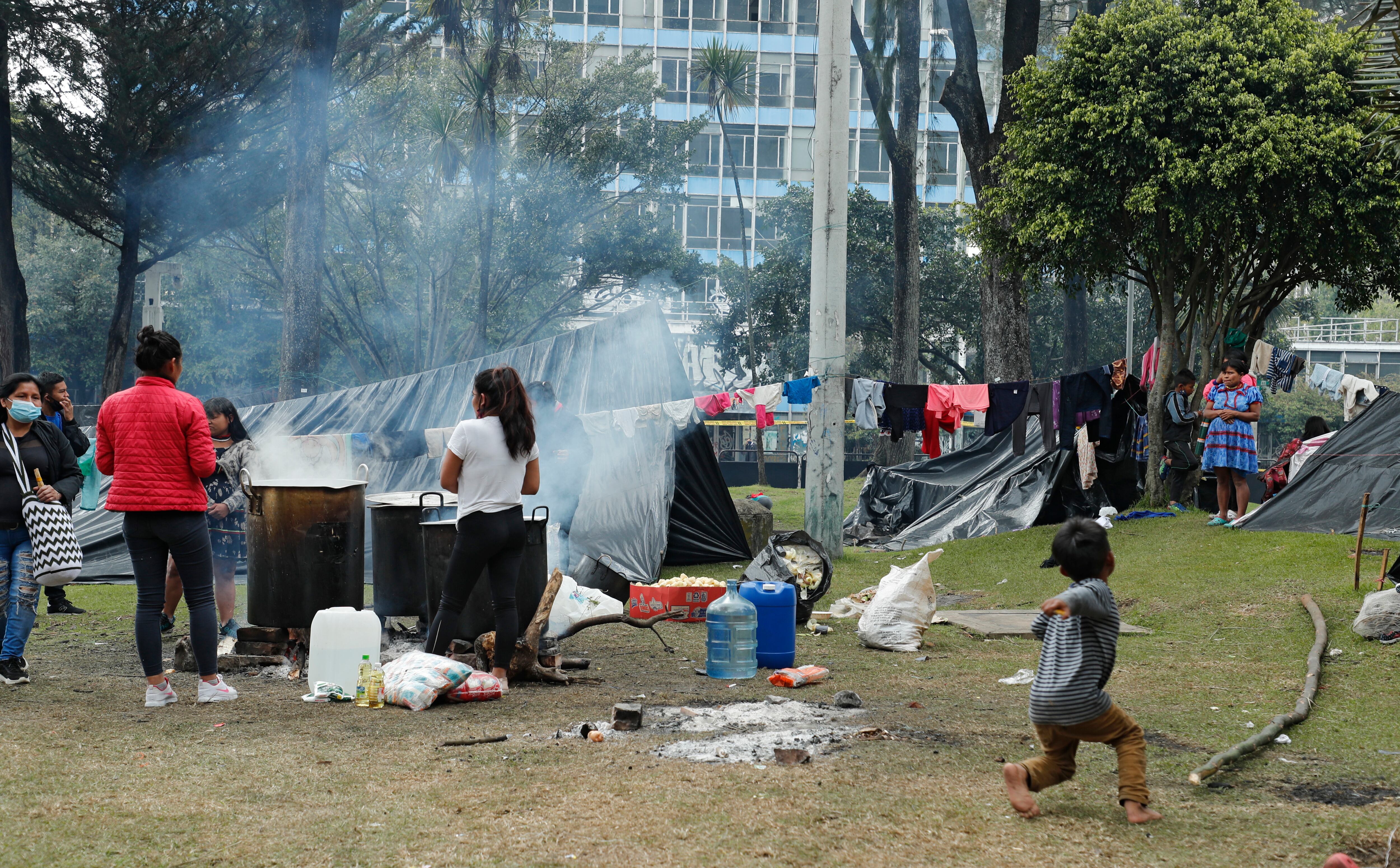 Comunidades Indígenas  se  tomaron el Parque Nacional de Bogotá, reclaman ayudas económicas del Gobierno Nacional y de la Alcaldía de la ciudad
Octubre 2 del 2021
Foto Guillermo Torres Reina / Semana