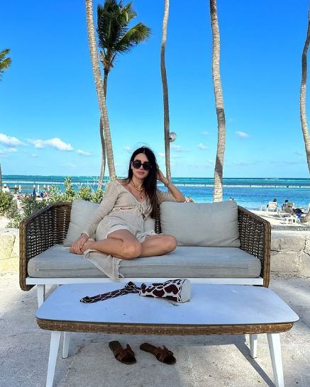 Ana María Trujillo disfrutando del sol.