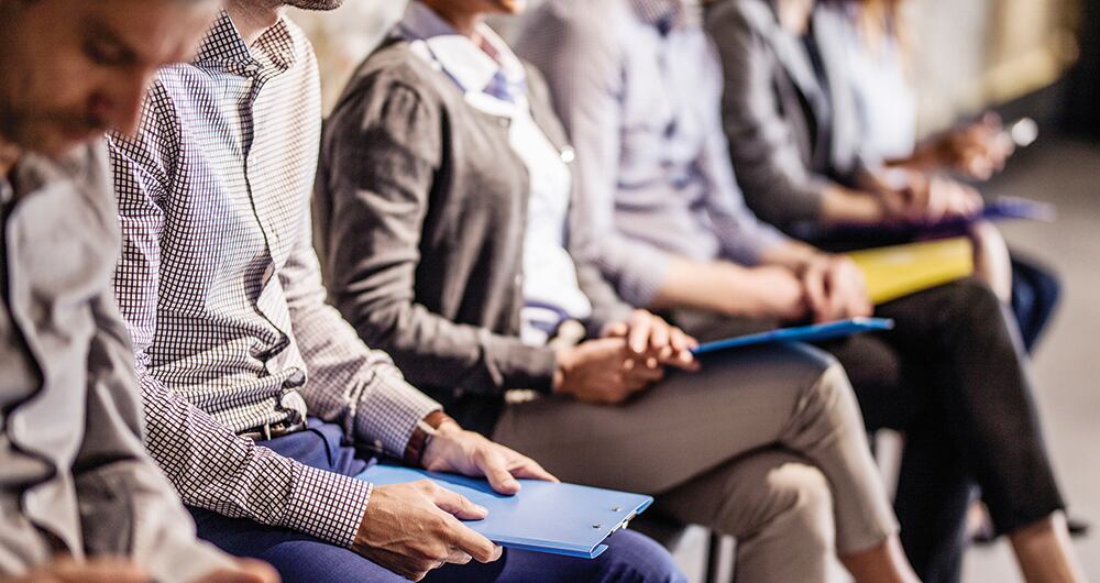  Si bien muchos no quieren trabajar (estudiantes, pensionados, amas de casa, rentistas), también hay un creciente número que quiere, pero no puede y se cansó de buscar.