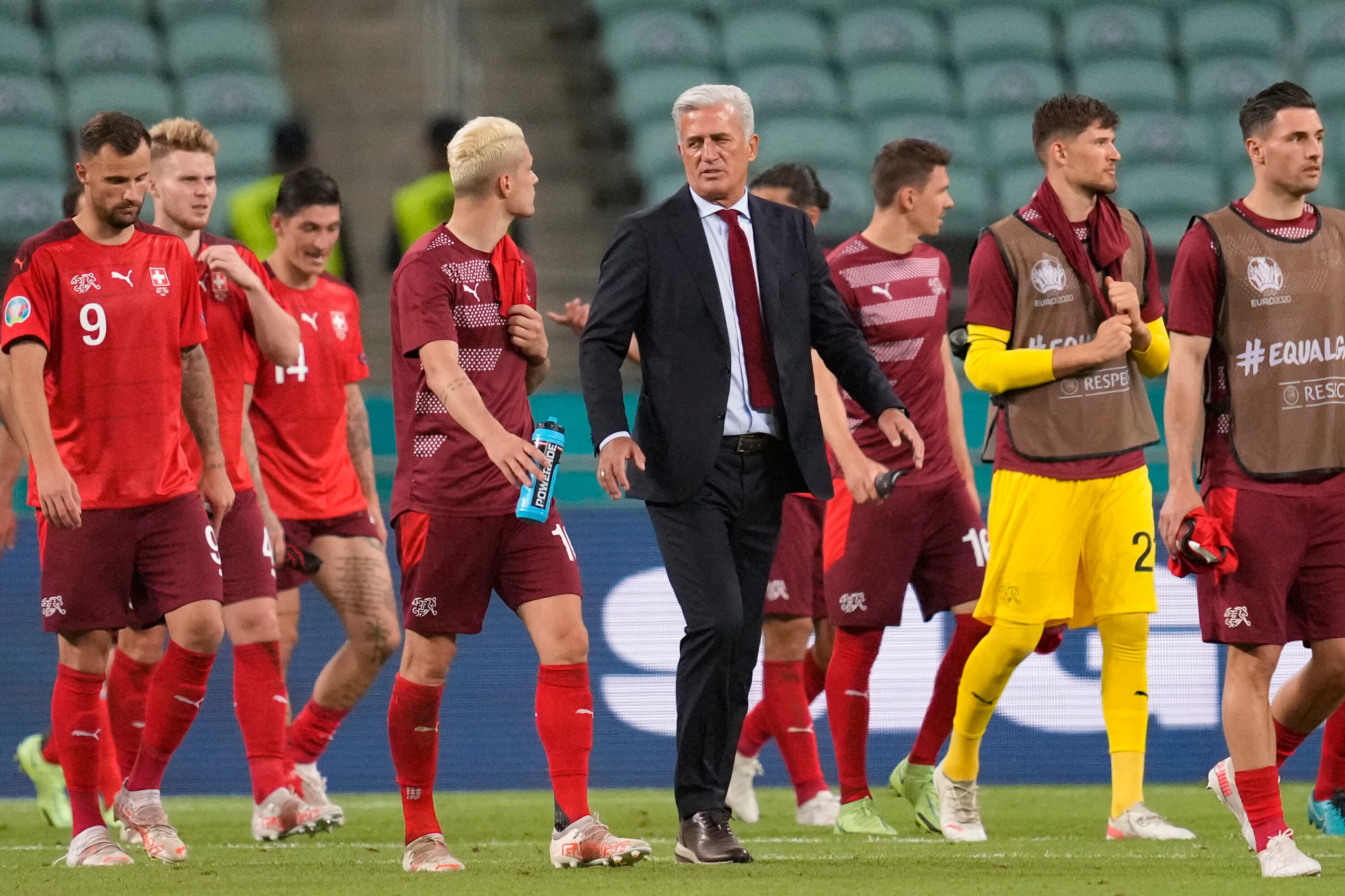 Suiza a la espera de resultados para saber si clasifica a octavos