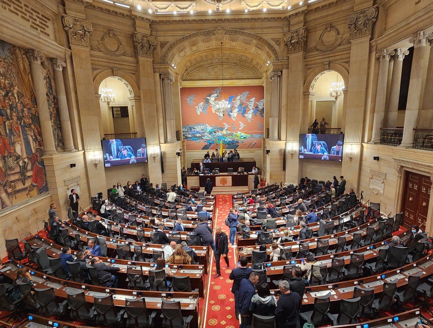 La radicación de la ponencia es el punto de partida para los debates en las comisiones y posteriormente en las plenarias.