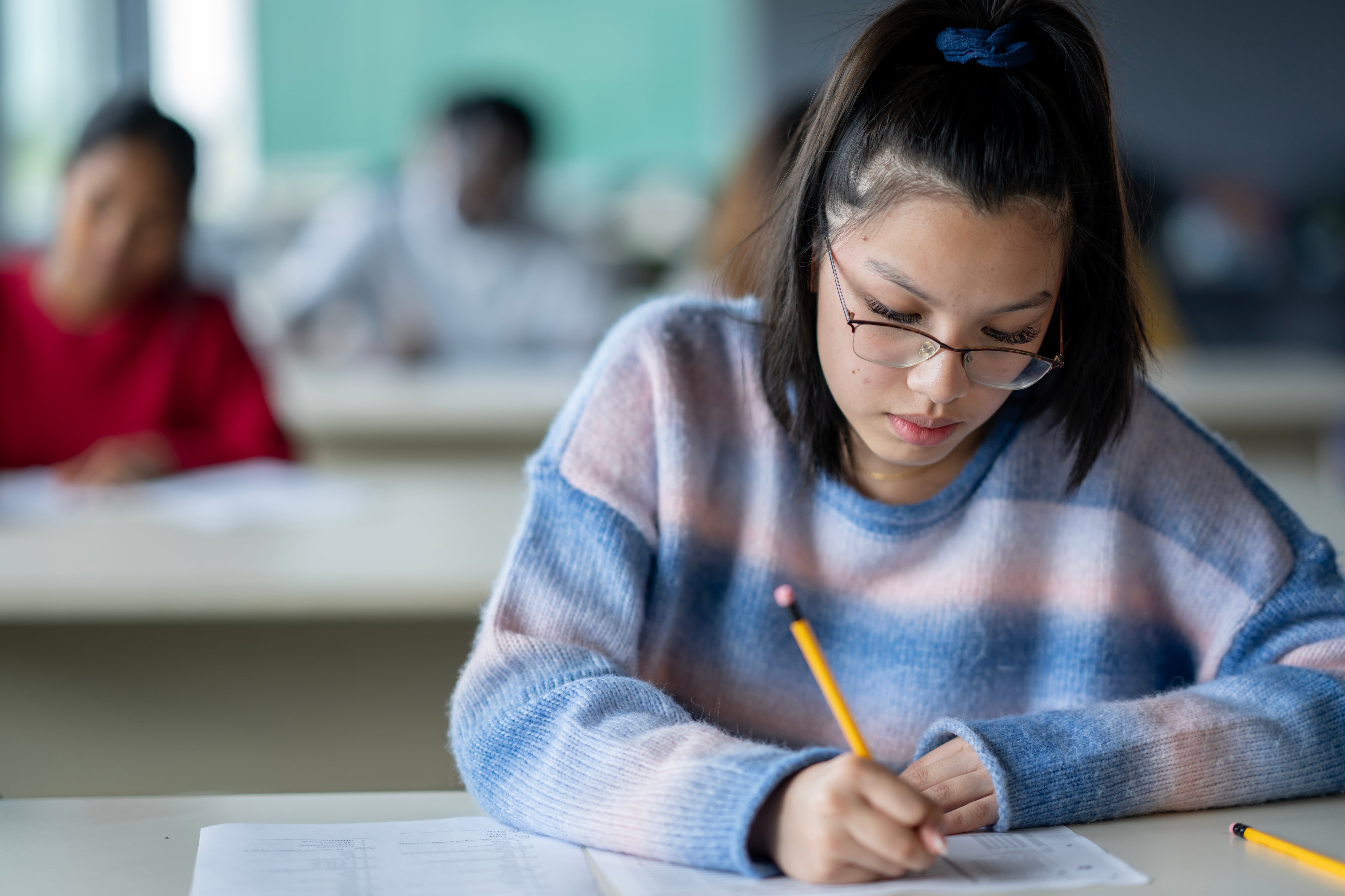 Las pruebas Saber han demostrado su utilidad no solo para los estudiantes, sino también para las instituciones. Cada vez más colegios y universidades utilizan los resultados para ajustar programas, fortalecer acompañamientos o repensar metodologías.