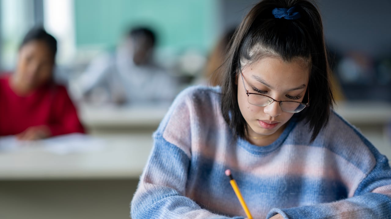 Las pruebas Saber han demostrado su utilidad no solo para los estudiantes, sino también para las instituciones. Cada vez más colegios y universidades utilizan los resultados para ajustar programas, fortalecer acompañamientos o repensar metodologías.