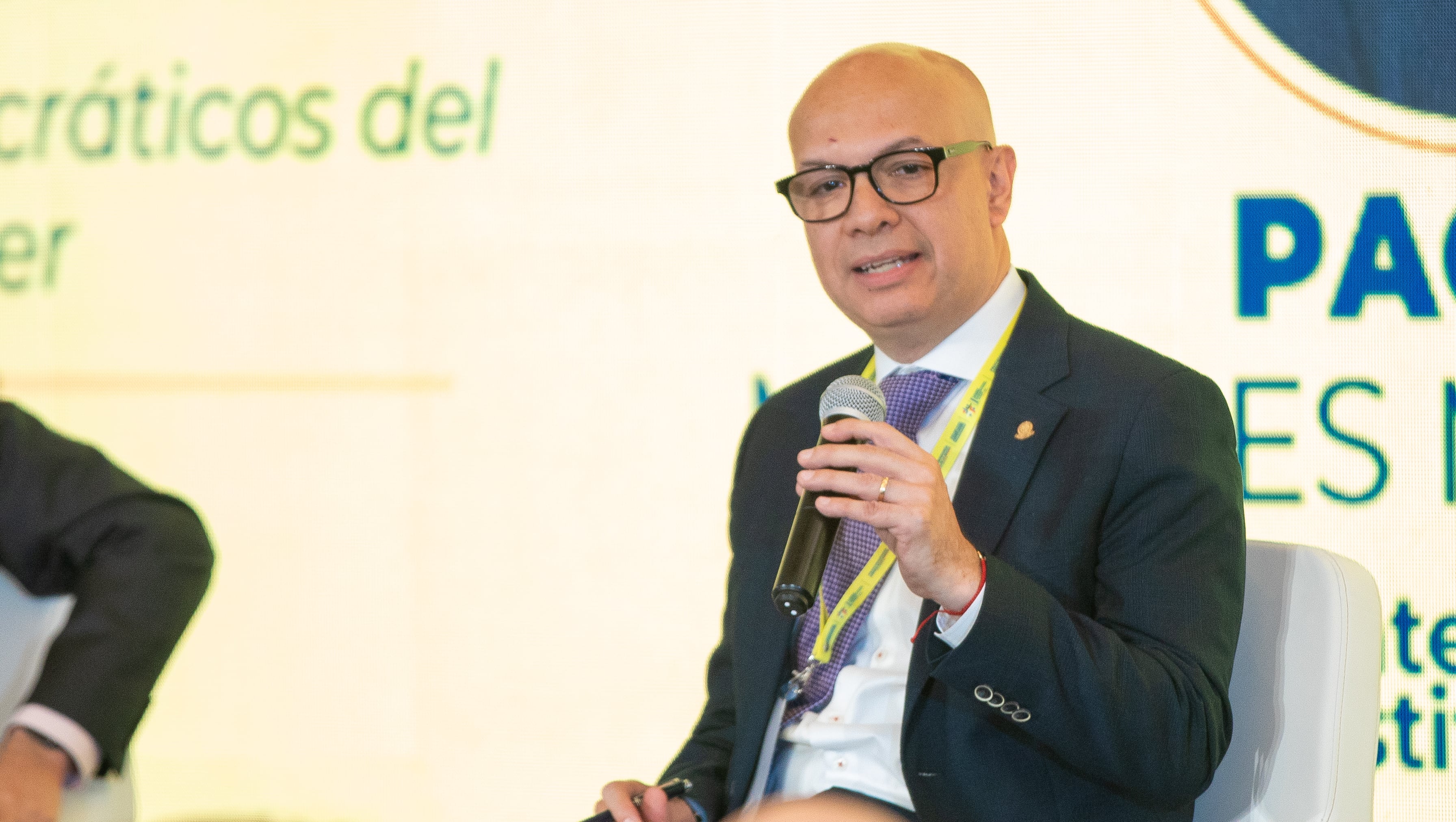 Primera Cumbre Internacional de Entidades Autónomas y de Control Bogotá 2026: “Controles al abuso de poder en democracias modernas”, organizada por la Procuraduría General de la Nación.