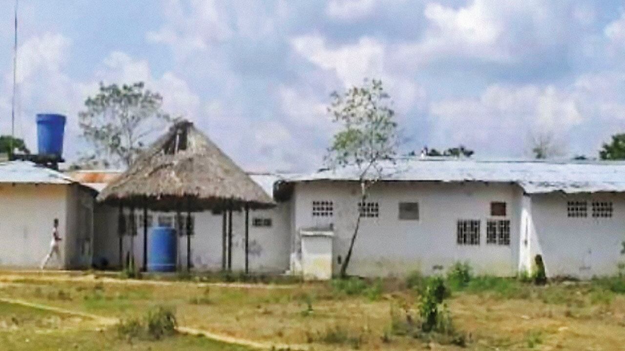 Cuco Vanoy, de 77 años, fue extraditado en mayo de 2008 a Estados Unidos, donde fue condenado a 24 años y 4 meses de cárcel por narcotráfico. Saldría en los próximos días. 