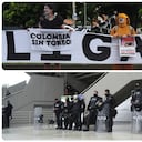Antitaurinos protestaron contra las corridas de toros en la plaza de Cañaveralejo, custodidada por el Esmad.