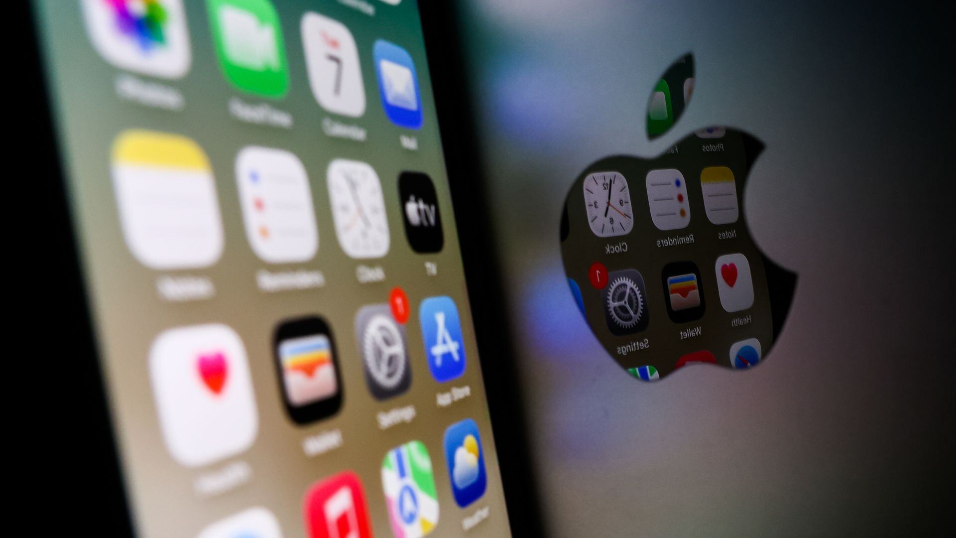 Los usuarios pueden añadir contactos de emergencia para contactarlos en caso tal.