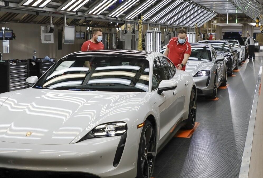 Fábrica de vehículos de Porsche.
PORSCHE
(Foto de ARCHIVO)
01/7/2021