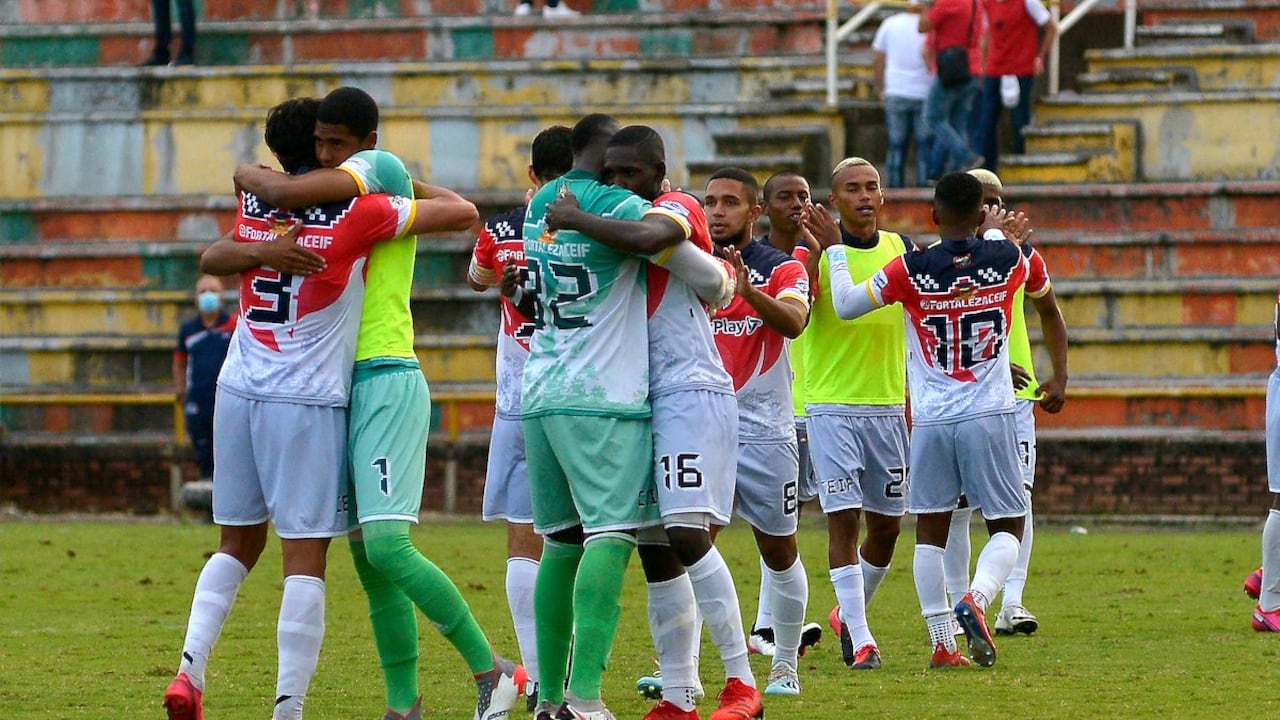 Se definen los equipos que jugarán en la primera división en 2022