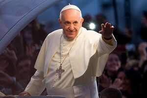 RIO DE JANEIRO, BRAZIL - JULY 26: Pope Francis waves from the Popemobile on his way to attend the Via Crucis on Copacabana Beach during World Youth Day celebrations on July 26, 2013 in Rio de Janeiro, Brazil. More than 1.5 million pilgrims are expected to join the pontiff for his visit to the Catholic Church's World Youth Day celebrations which is running July 23-28. (Photo by Buda Mendes/Getty Images)