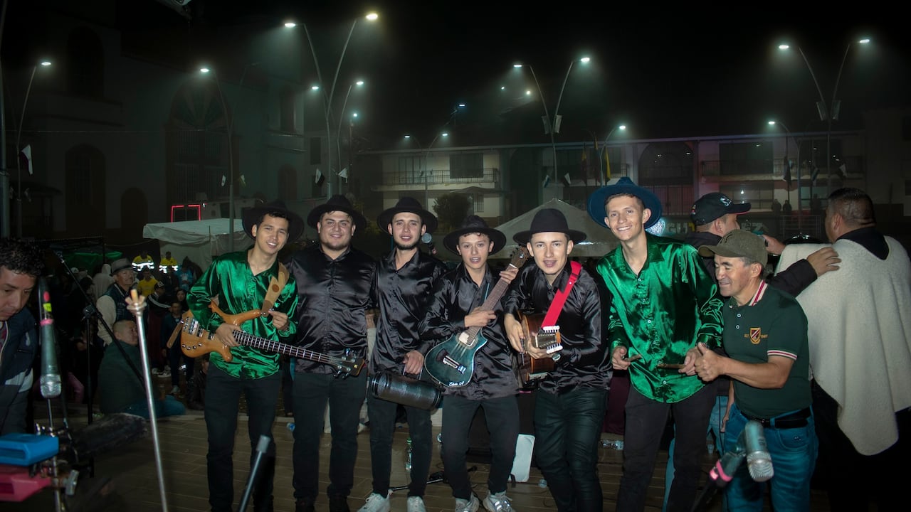 Los Ingenieros de la Carranga