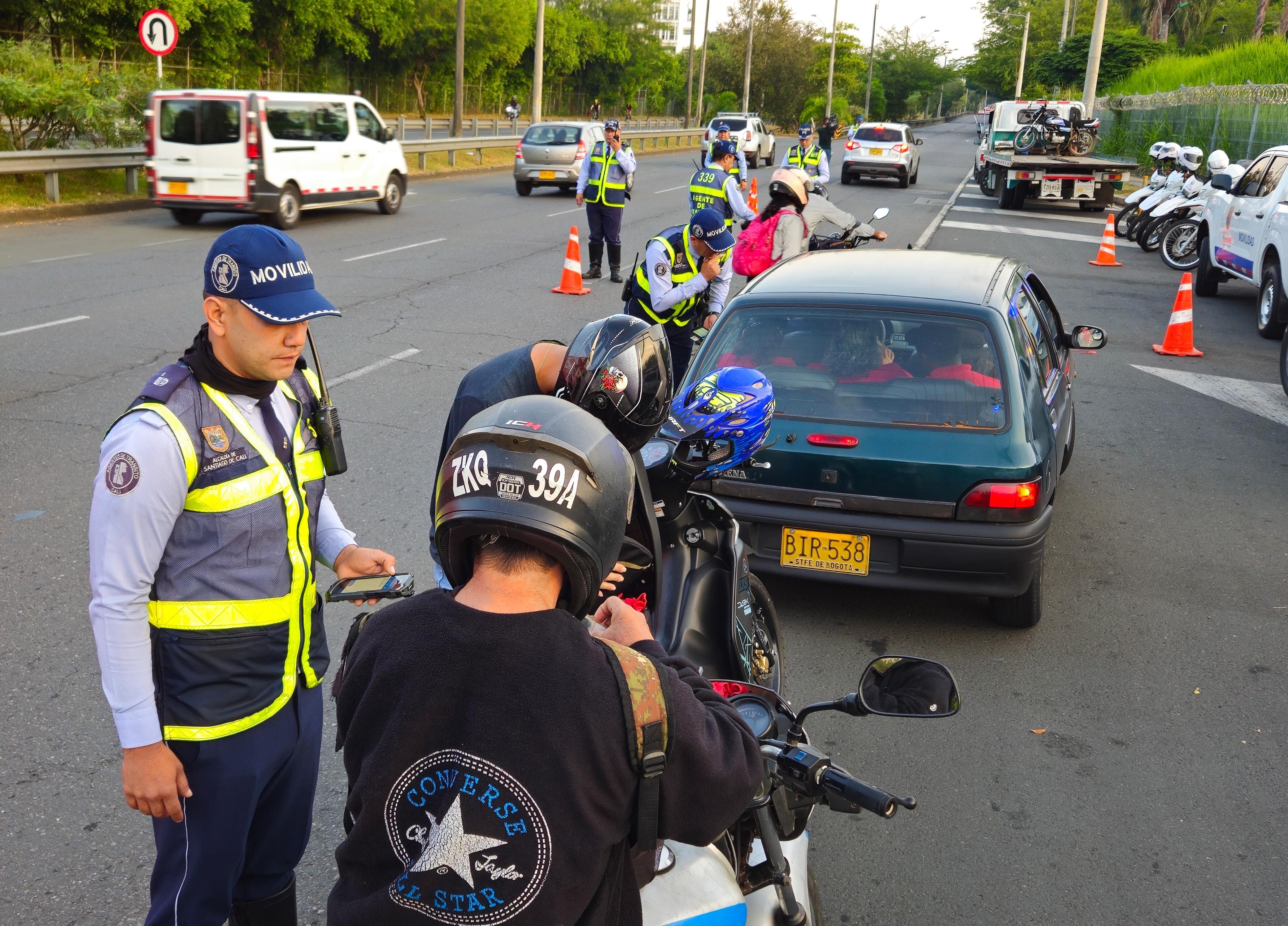 Operativos de control en el primer día del año con el nuevo pico y placa en Cali
