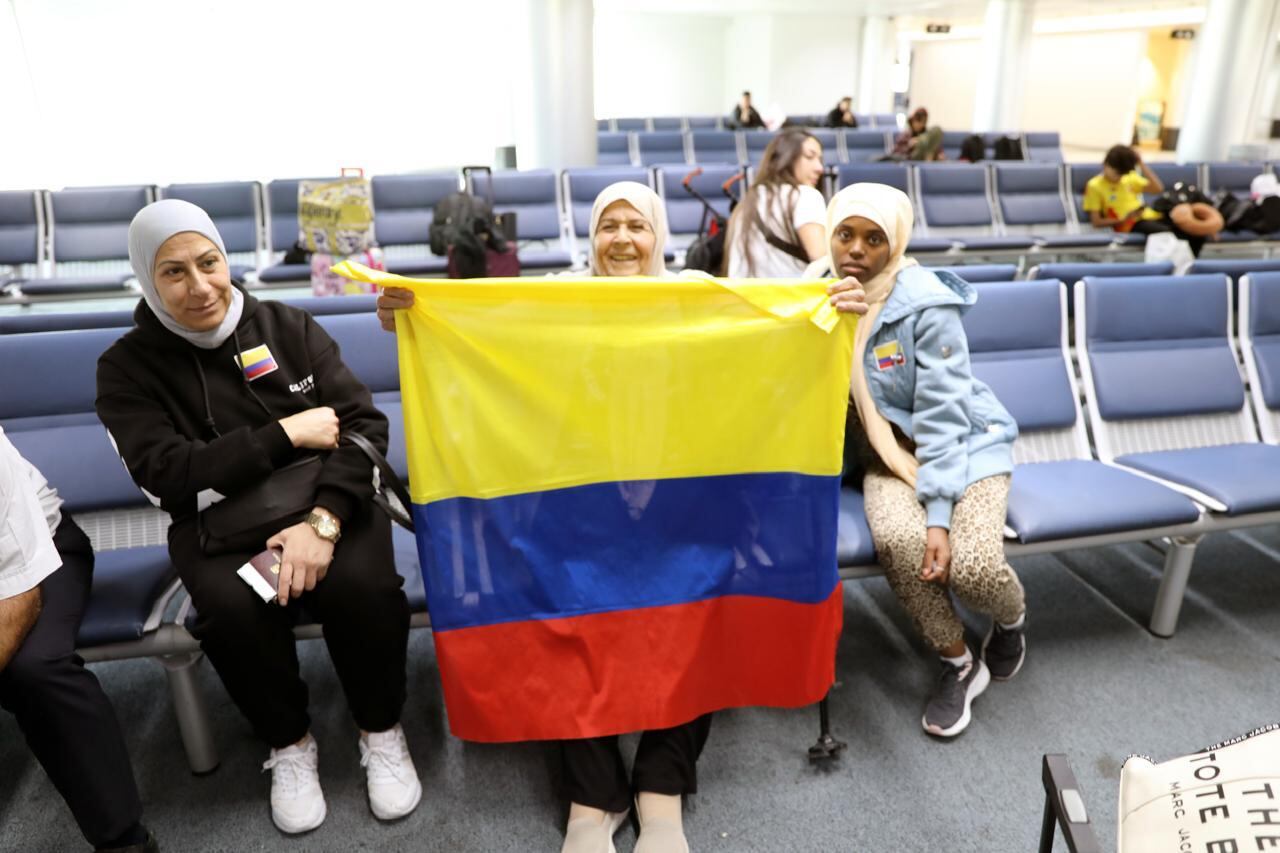 Colombianos repatriados desde Beirut Medio Oriente en avión de la Fuerza Aérea.